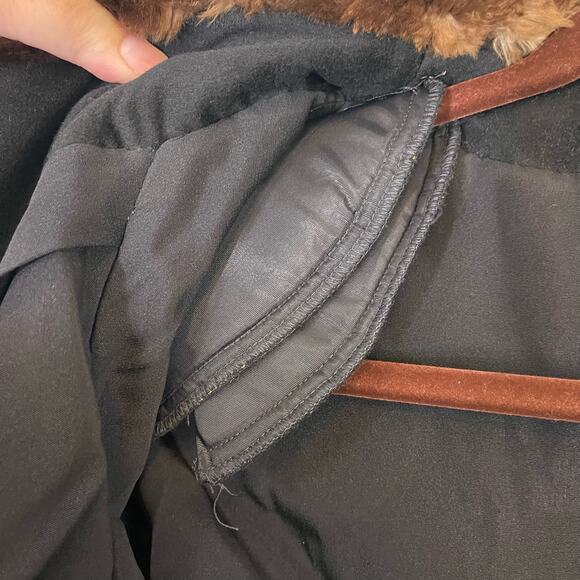 Vintage Int'l Ladies Garment Workers Union Black Fur Lined Open Jacket Size M/L - Picture 10 of 10